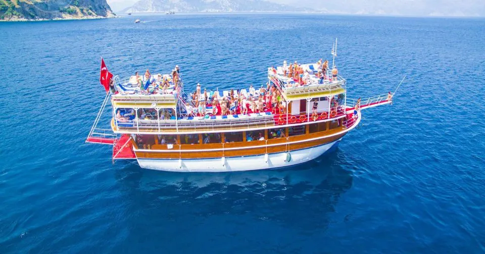 Marmaris Boat Trip with Unlimited Drinks and BBQ Lunch
